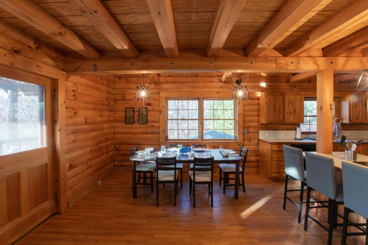 Treetops Cabin Easy To Asheville With Fast Wifi And Great View Swiss Kültér fotó